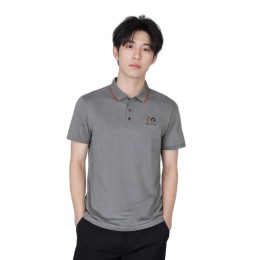 【訂購灰色橙飾短袖Polo衫】|United Pest & Vector Management Pte Ltd|清潔 滅蟲 公司|橙色翻領滾邊|三粒扣門襟|短袖設計|左胸橙色刺繡標誌|側身橙色線條裝飾|害蟲防治|害蟲控制技術員|Polo 供應商    P1826 【訂購灰色橙飾短袖Polo衫】|United Pest & Vector Management Pte Ltd|清潔 滅蟲 公司|橙色翻領滾邊|三粒扣門襟|短袖設計|左胸橙色刺繡標誌|側身橙色線條裝飾|害蟲防治|害蟲控制技術員|Polo 供應商    P1826